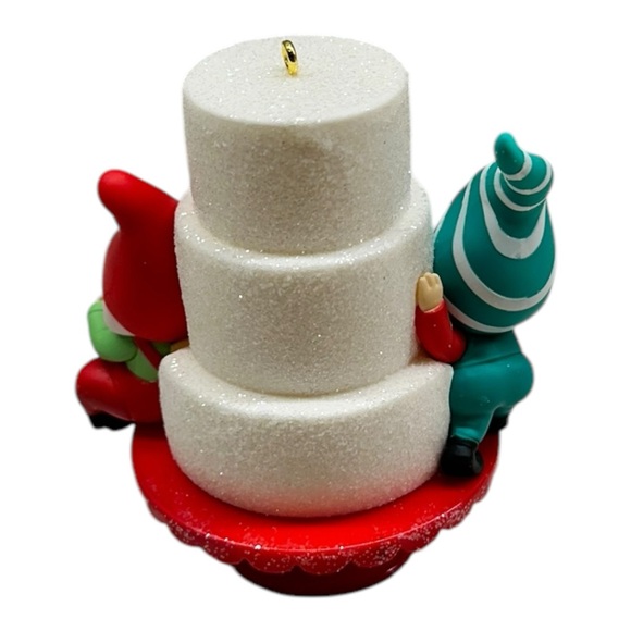 2021 Hallmark GNOME FOR CHRISTMAS Keepsake Ornament 1st in Series Snowman Elf - Picture 2 of 5